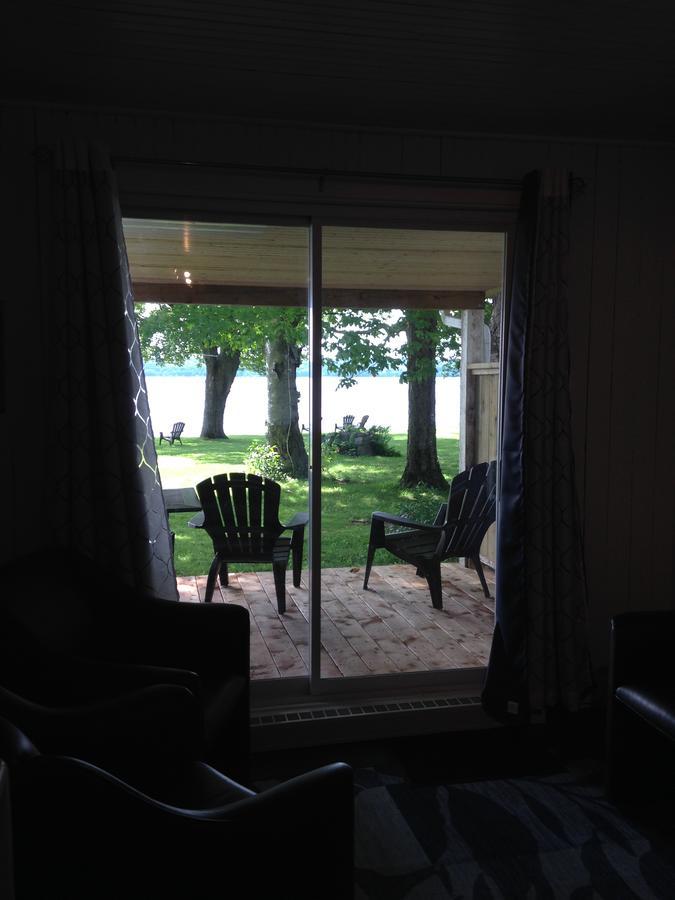 Auberge Les Blancs Moutons Saint-Laurent-de-l'ile d'Orleans 外观 照片